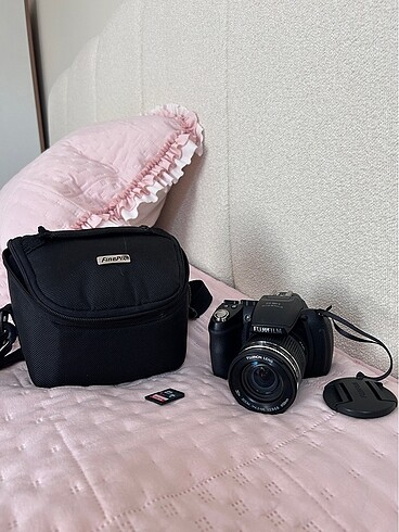 FUJIFILM FinePix HS10 Fotoğraf Makinesi - İLAN