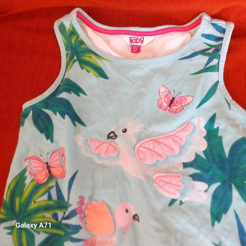 Çiçek ve Kuş Desenli Kolsuz Kız Tişörtü - Görsel 2