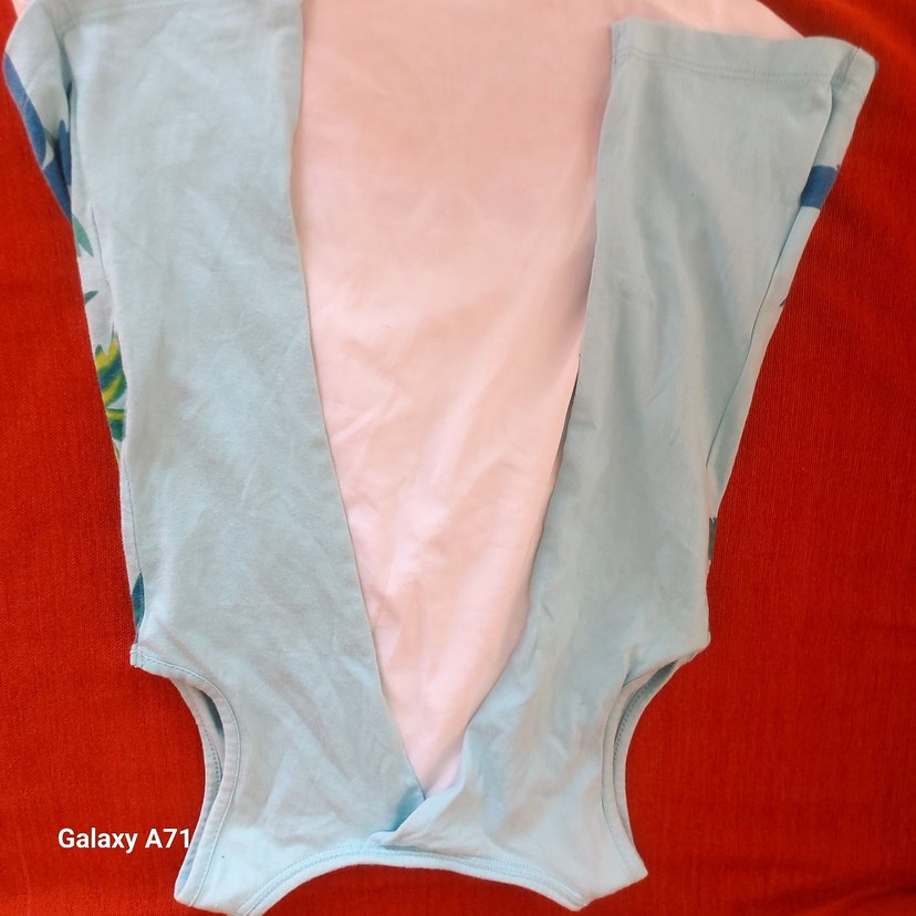 Çiçek ve Kuş Desenli Kolsuz Kız Tişörtü - Görsel 3