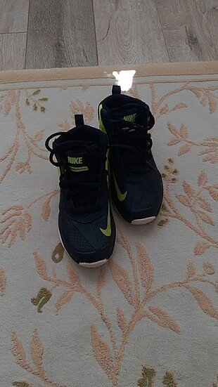 30 Beden Nike spor ayakkabı