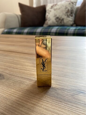 Yves Saint Laurent YSL ruj ???? 01 kırmızı