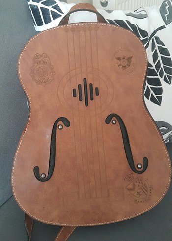 Kahverengi Klasik Gitar Şeklinde Sırt Çantası