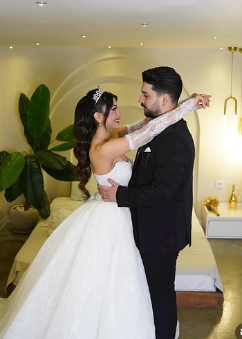 Uzun Kollu Straplez Prenses dantelli Gelinlik - Görsel 3