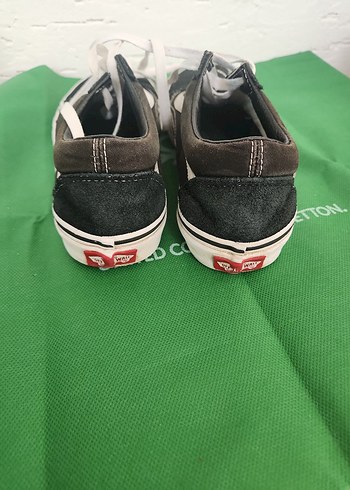 37 Beden beyaz Renk Vans Kadın Siyah Beyaz Spor Ayakkabı