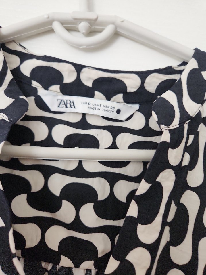 Uzun Kollu, V Yakalı, Fırfırlı Mini Tunik - Görsel 4