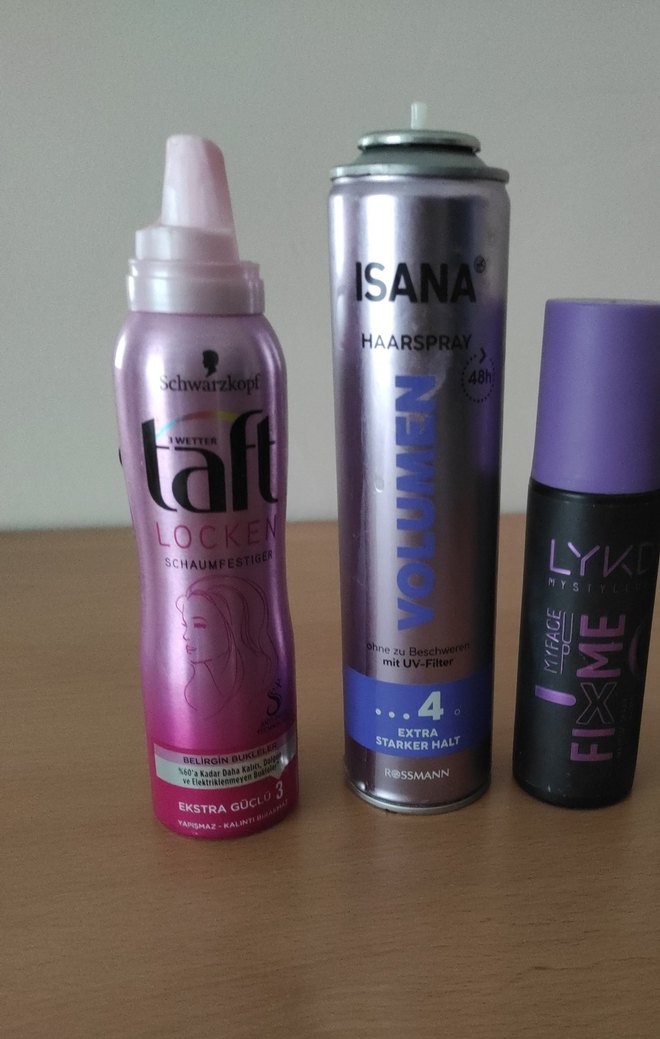 Schwarzkopf Taft Köpük ve Isana Saç Spreyi - Görsel 2