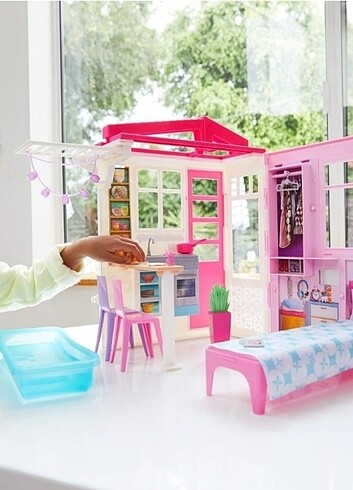 Beden Renk Barbie'nin tasinabilir portatif evi