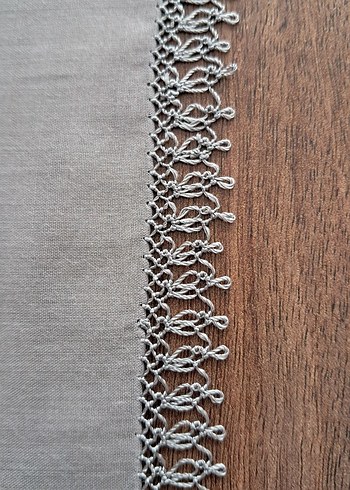 Gri renk iğne oyası çember yazma - Görsel 3