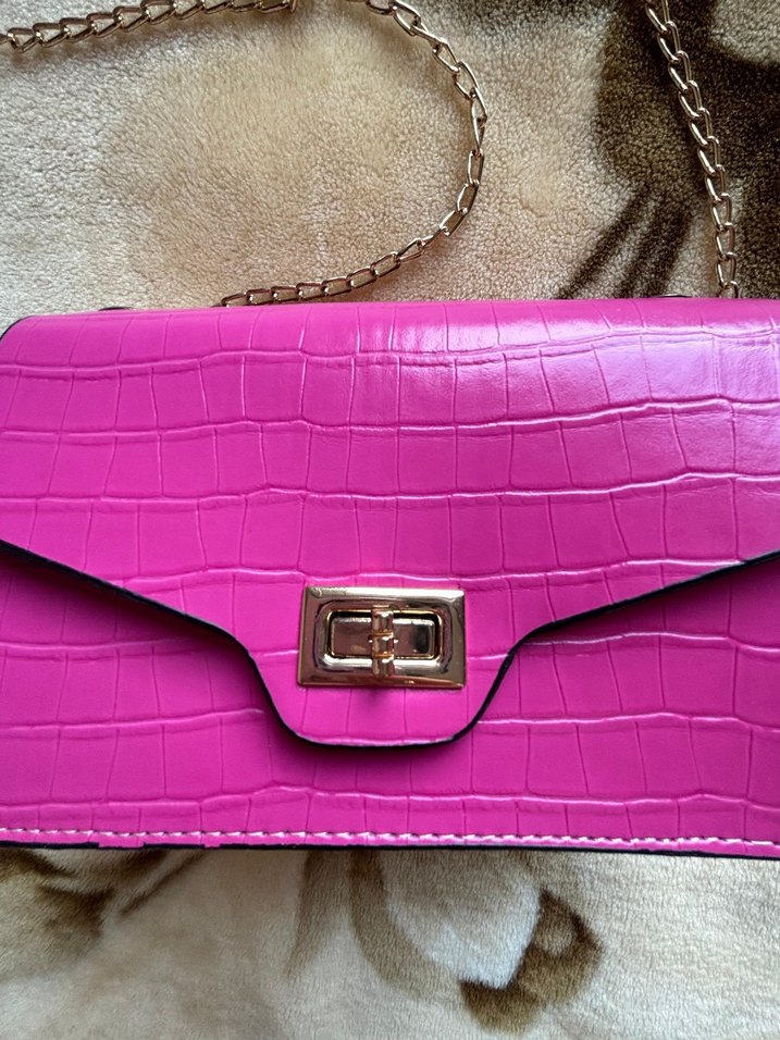 Pembe Deri Zincir Detaylı Yılan Desenli Çanta - Görsel 2