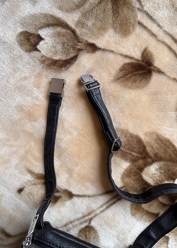 Pul
landbear Siyah Deri Bel Çantası - Görsel 5