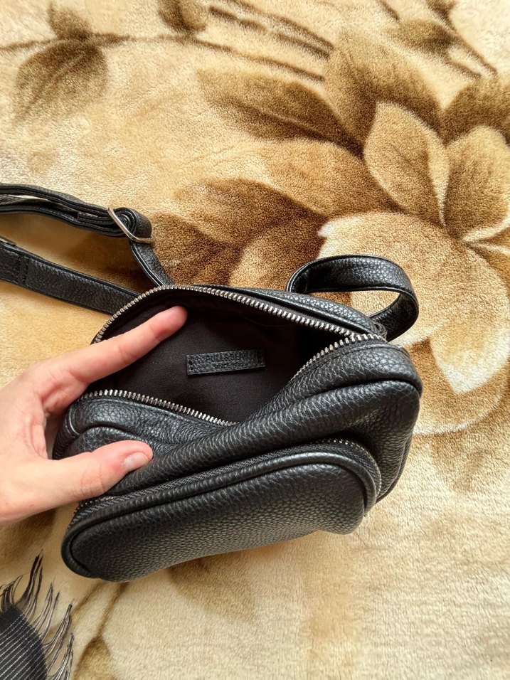 Pul
landbear Siyah Deri Bel Çantası - Görsel 3