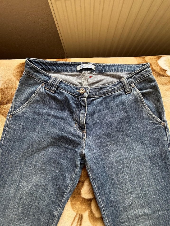 Düşük bel kot pantolon - Görsel 2