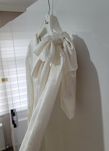 Ekru saten elbise - Görsel 7