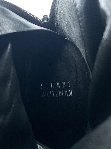 37 Beden siyah Renk Stuart Weitzman Bot %70 İndirimli.