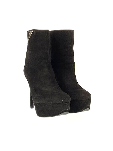 Stuart Weitzman Stuart Weitzman Bot %70 İndirimli.