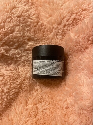 The Body Shop himalayan charcoal