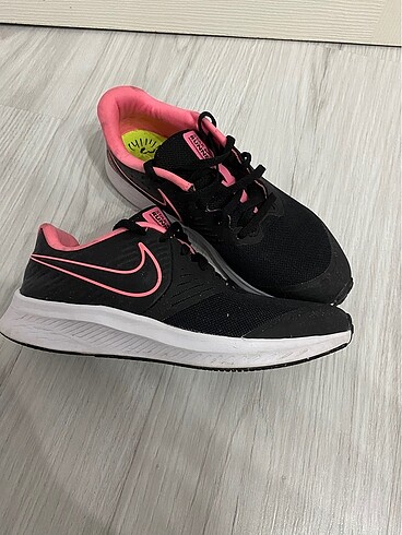 Nike Spor Ayakkabı