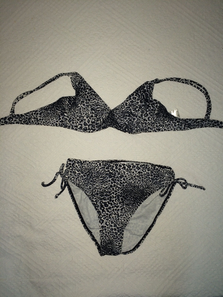 Leopar desenli bikini