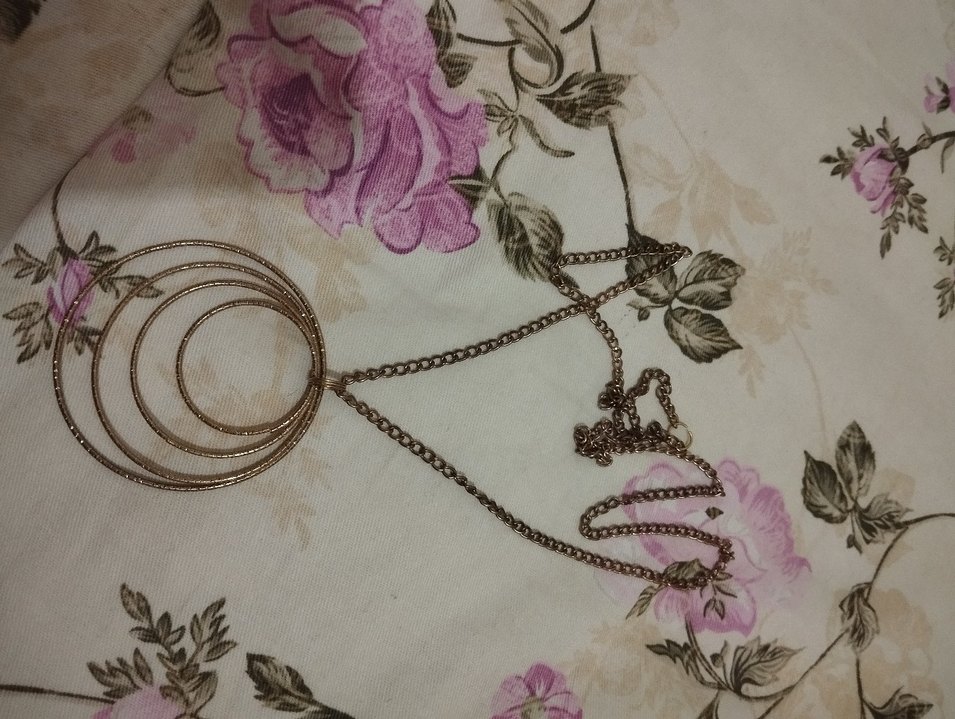 Uzun Zincirli Minimalist Kadın Kolye - Görsel 3