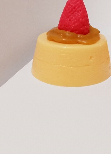 Çok tatlı çilekli karamelo pasta mumu hediyelik dekoratif özel g - Görsel 6