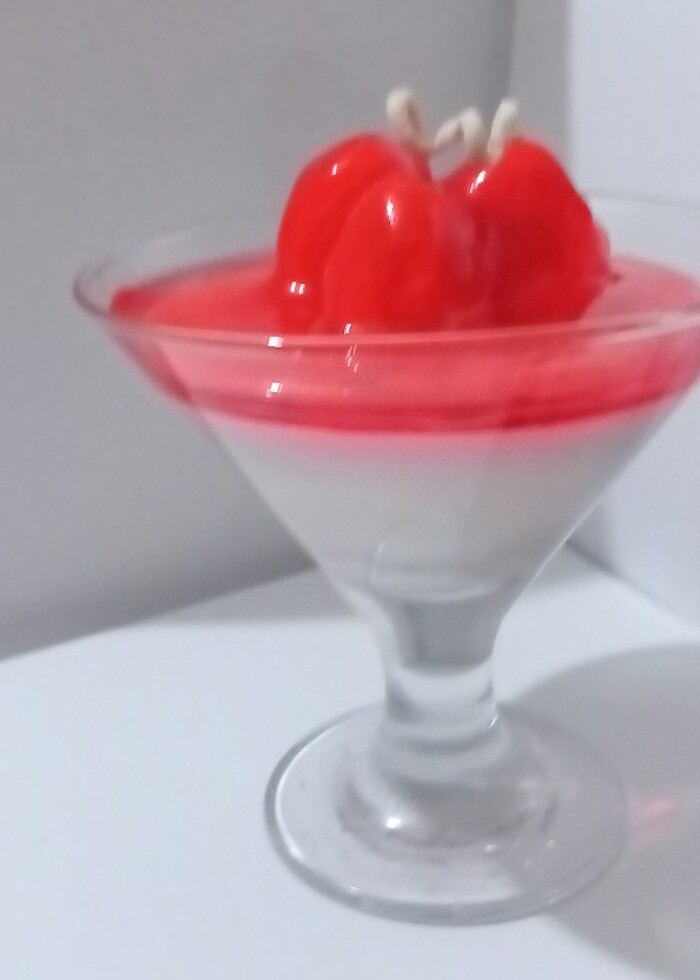 Çilekli Tatlı mumu sweet candle hediyelik dekoratif özel günler  - Görsel 2