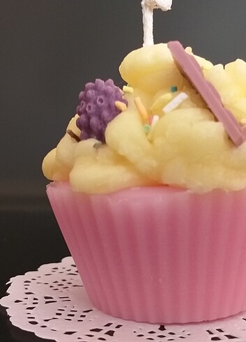 Meyveli çikolatalı cupcake mumu  pembe - Görsel 6