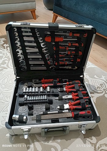 Diger Kırmızı Profesyonel Takım Çantası