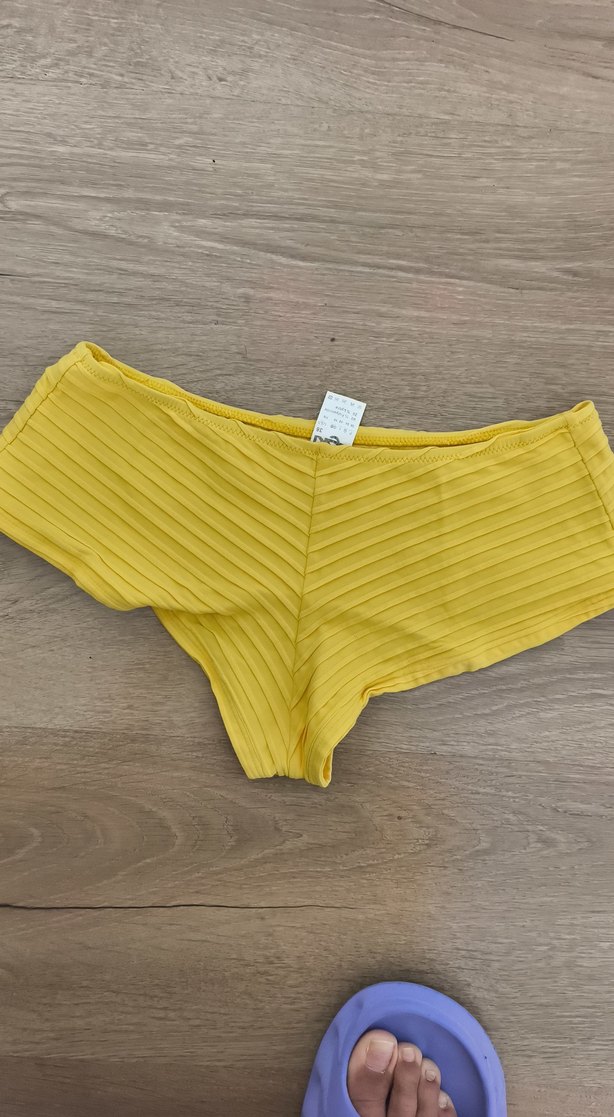 Kadın Sarı Pilili Bikini Altı - Görsel 2