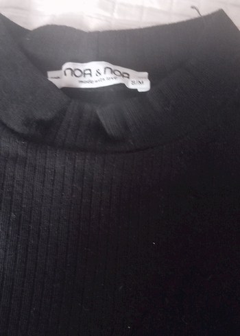 Trendyol & Milla Siyah Yüksek Yakalı Kadın Crop Top