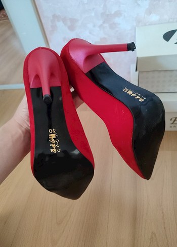 Klasik Kırmızı Süet Stiletto Kadın Ayakkabı - Görsel 4