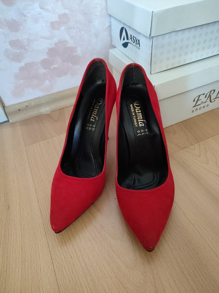 Klasik Kırmızı Süet Stiletto Kadın Ayakkabı - Görsel 2