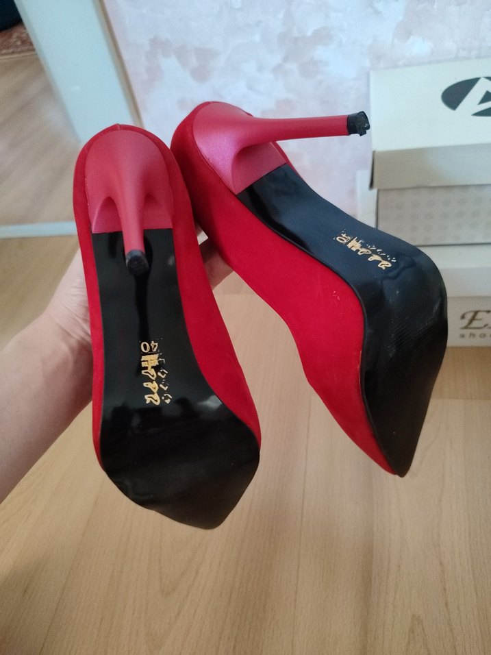 Klasik Kırmızı Süet Stiletto Kadın Ayakkabı - Görsel 4