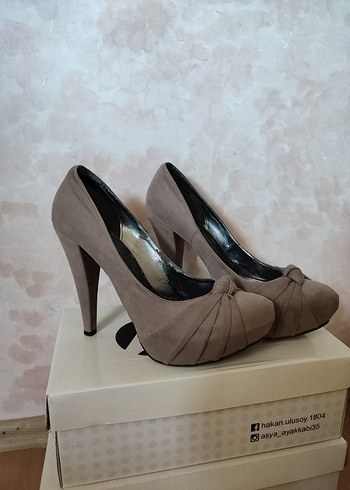 Bej Süet Stiletto Topuklu Kadın Abiye Ayakkabı