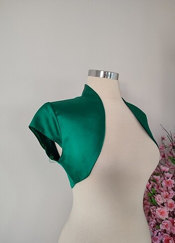 Bershka Saten bolero , abiye ceketi , crescentofficiall 