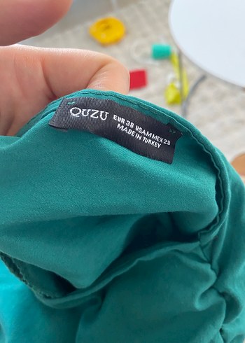 Kemerli V Yaka Mini Yeşil Bluz - Görsel 6