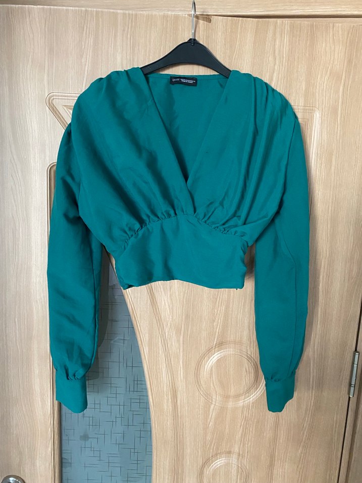 Kemerli V Yaka Mini Yeşil Bluz - Görsel 5