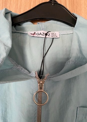 Mavi Kapüşonlu Kısa Kadın Ceket - Görsel 2