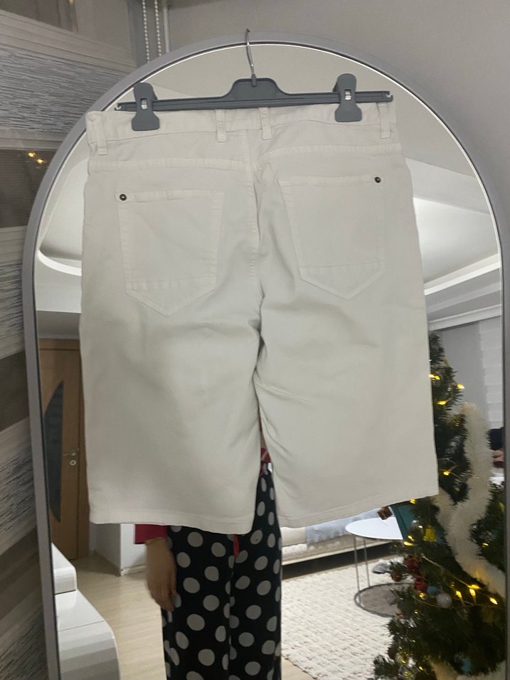 Beyaz Pamuklu Kemerli Erkek Şort - Görsel 4