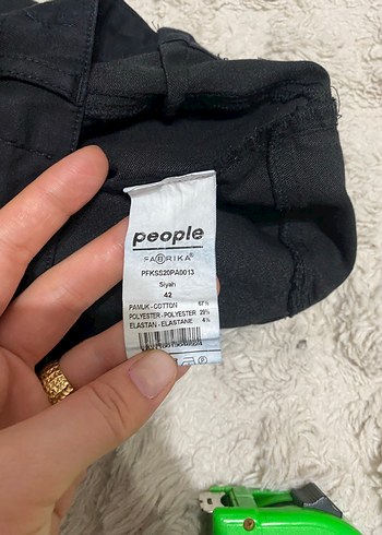 Siyah Kemerli Mini Denim Şort - Görsel 4