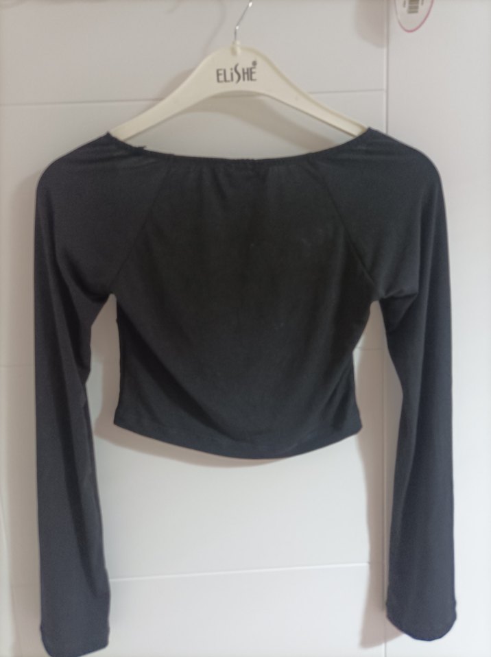 Siyah Crop Uzun Kollu Gotik Bluz - Görsel 3