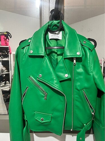 Stradivarius Deri mont