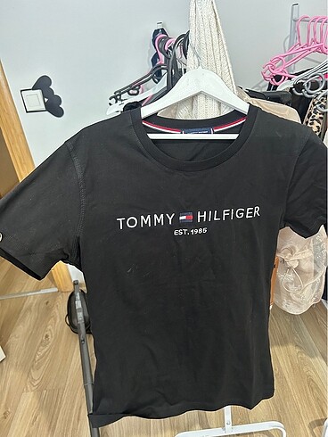 Tommy tişört
