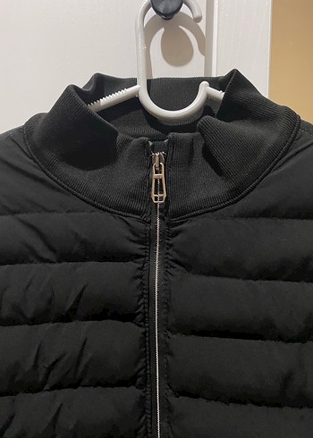 Erkek Siyah Fermuarlı Yüksek Yakalı Mont - Görsel 3