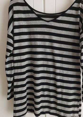 Gri Çizgili Geniş Kesim  Bluz - Görsel 4