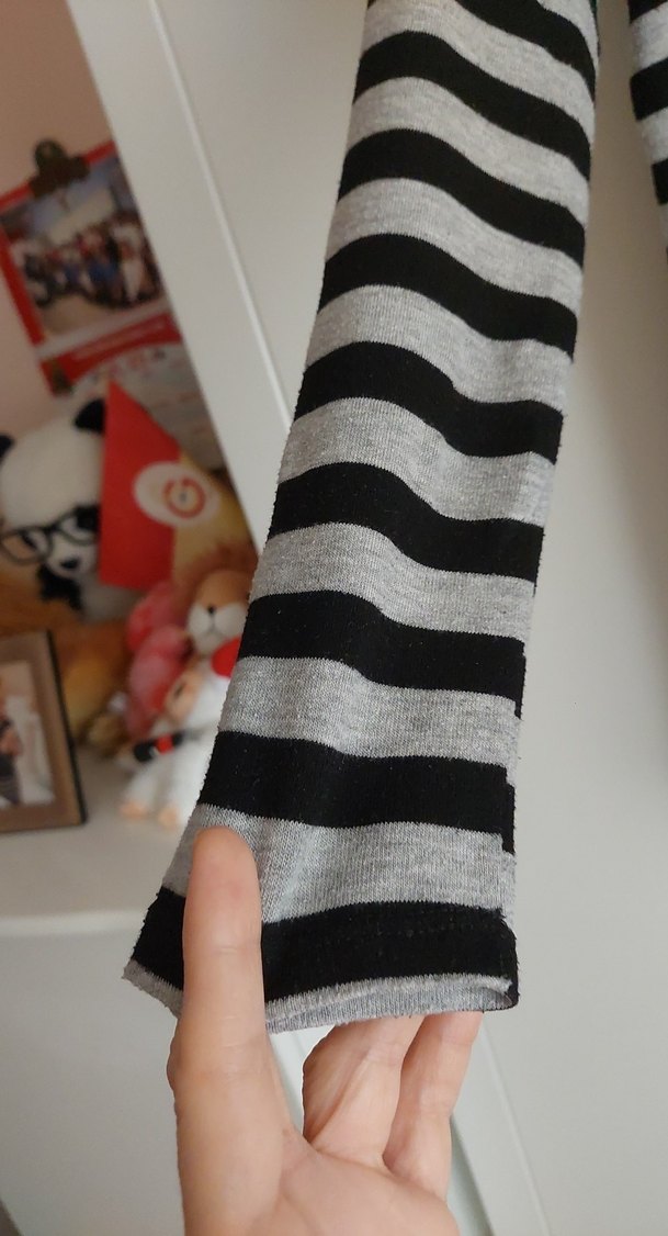 Gri Çizgili Geniş Kesim  Bluz - Görsel 5