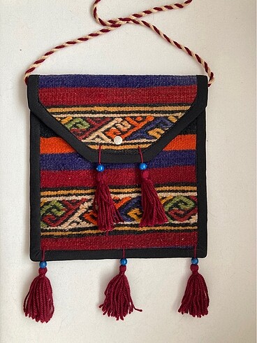 El dokuma kilim çanta