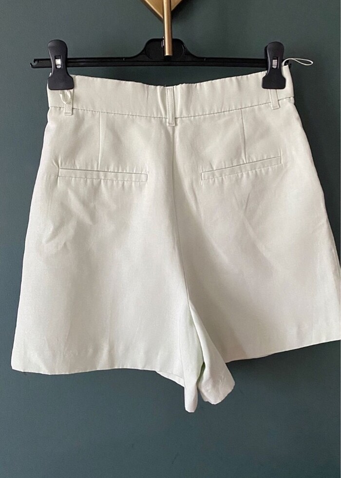 Zara su yeşili şort - Görsel 3