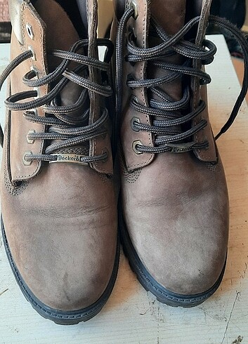 Dockers bot kahve