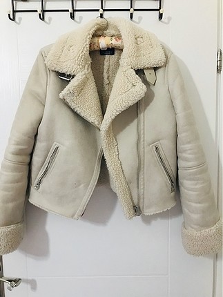 Bershka mont