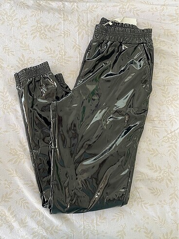 Siyah rugan pantolon
